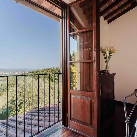 Villa Debby